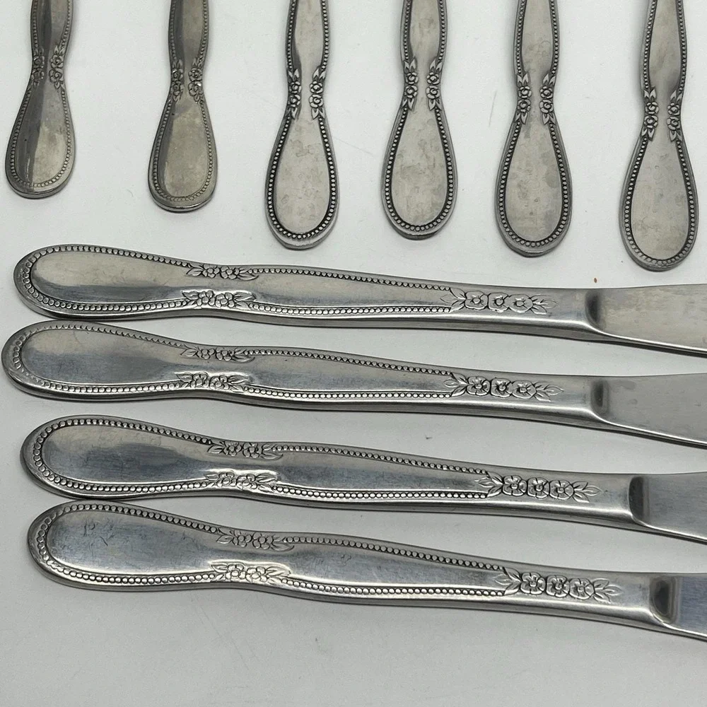 Vintage Northland Stainless Korea by Oneida Colonial Boutique Pattern 28 Piece